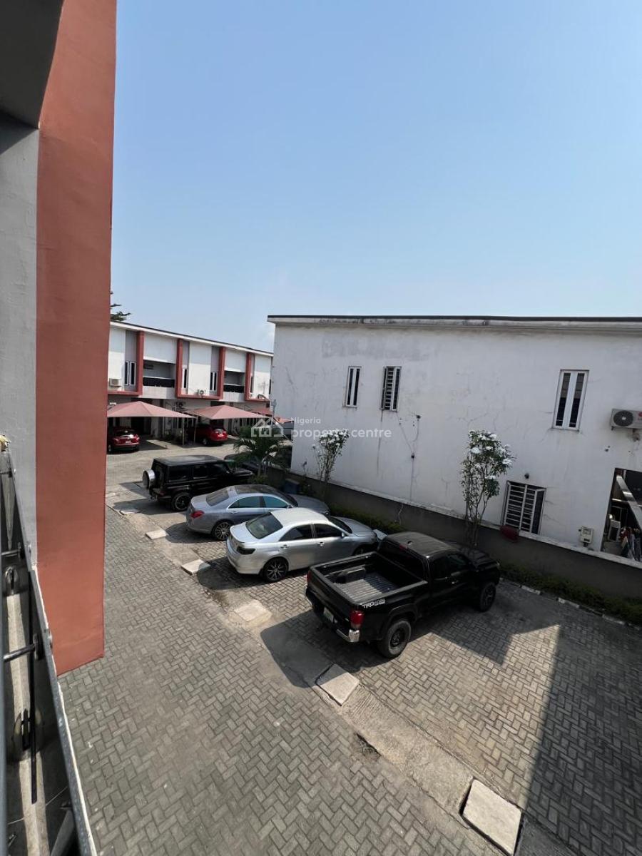 Spacious Semi Master Bedroom with Shared Kitchen, Roxbury Estate, Ikota Opposite Northwest Filling Station, Lekki Lagos, Ikota, Lekki, Lagos, Flat / Apartment for Rent