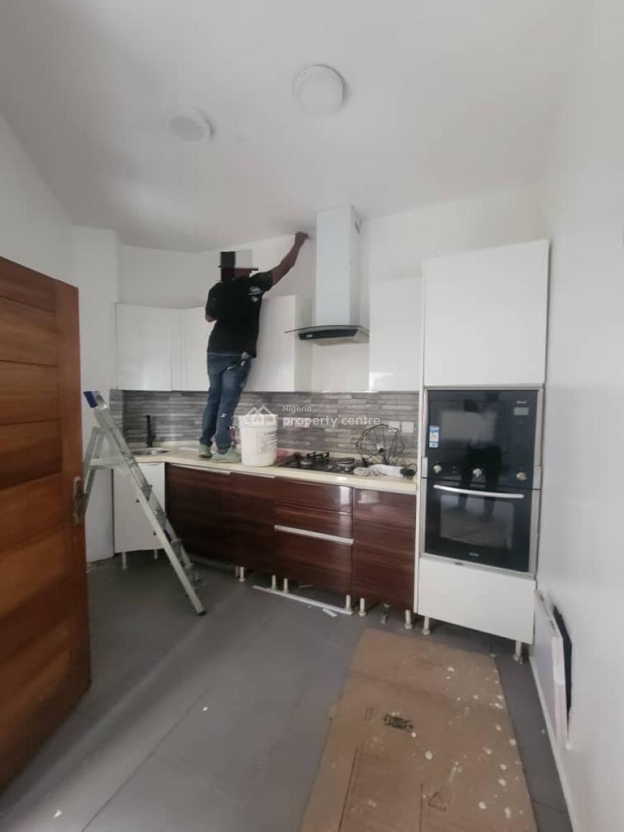 Very Sharp and Well Renovated 1 Bedroom Apartment, Victoria Island (vi), Lagos, Flat / Apartment for Rent