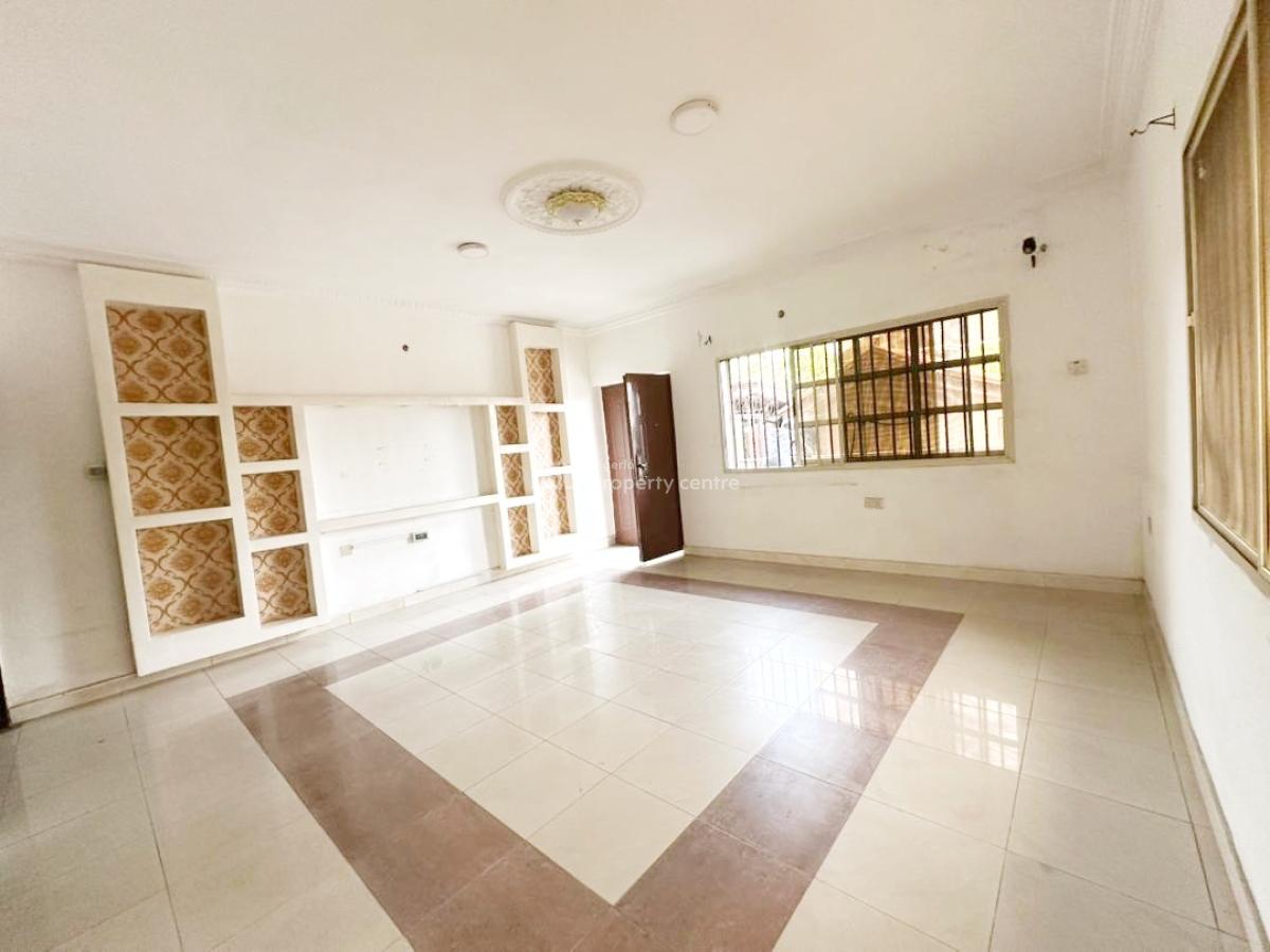 a Well Maintained 3 Bedroom Flat, Omole Phase 2, Ikeja, Lagos, Flat / Apartment for Rent
