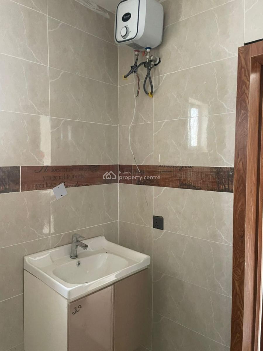 Sharp Clean Newly Built 2 Bedroom Apartment, Citadel Estate Sangotedo Ajah Eti-osa, Sangotedo, Ajah, Lagos, Flat / Apartment for Rent
