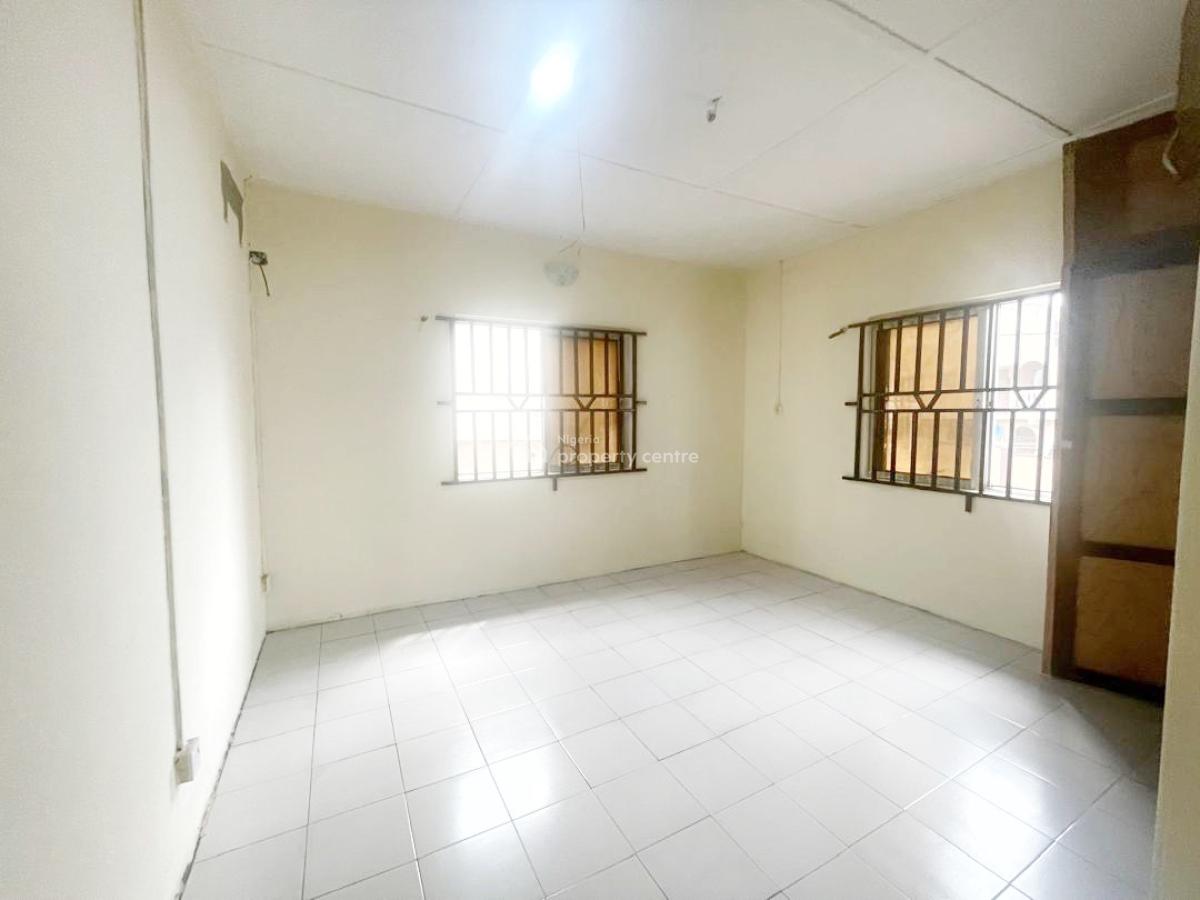 a Well Maintained Spacious 4 Bedroom Detached Duplex, Olowora, Omole Phase 2, Ikeja, Lagos, Detached Duplex for Rent
