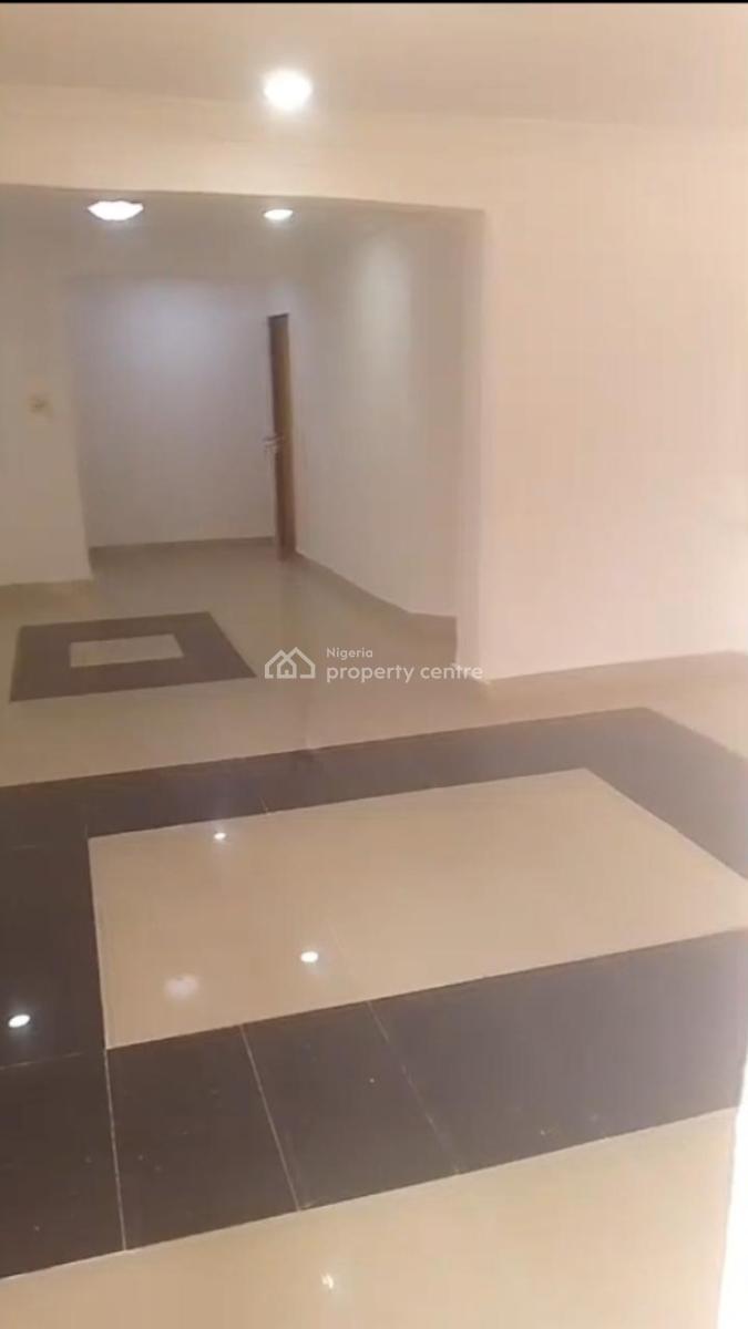 Lovely 3 Bedroom Flat, Off Ogosco Bustop, Ikate, Surulere, Lagos, Flat / Apartment for Rent