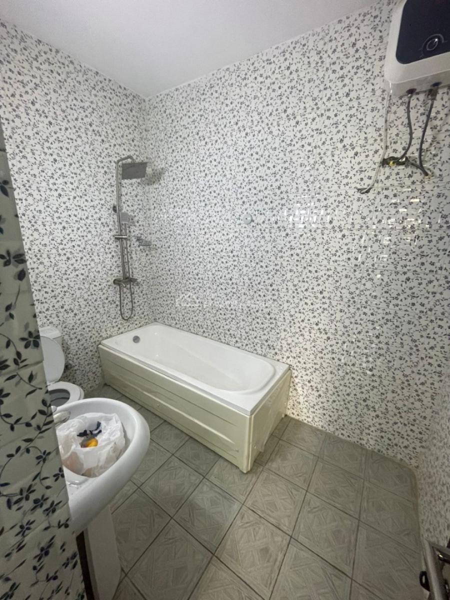 Standard 3bedroom Flat on The Second Floor and Along a Tarred Access R, Jabi, Abuja, Flat / Apartment for Rent