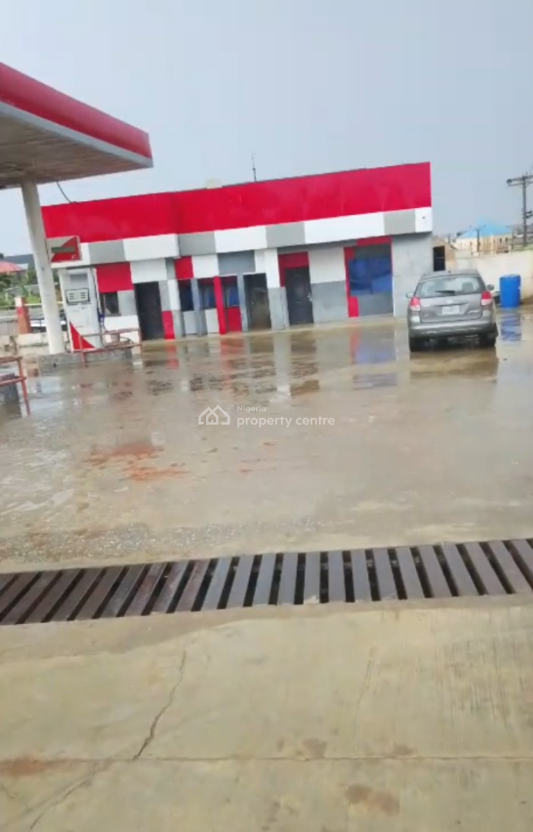 a Functioning  Filling Station, Igando, Alimosho, Lagos, Commercial Property for Sale