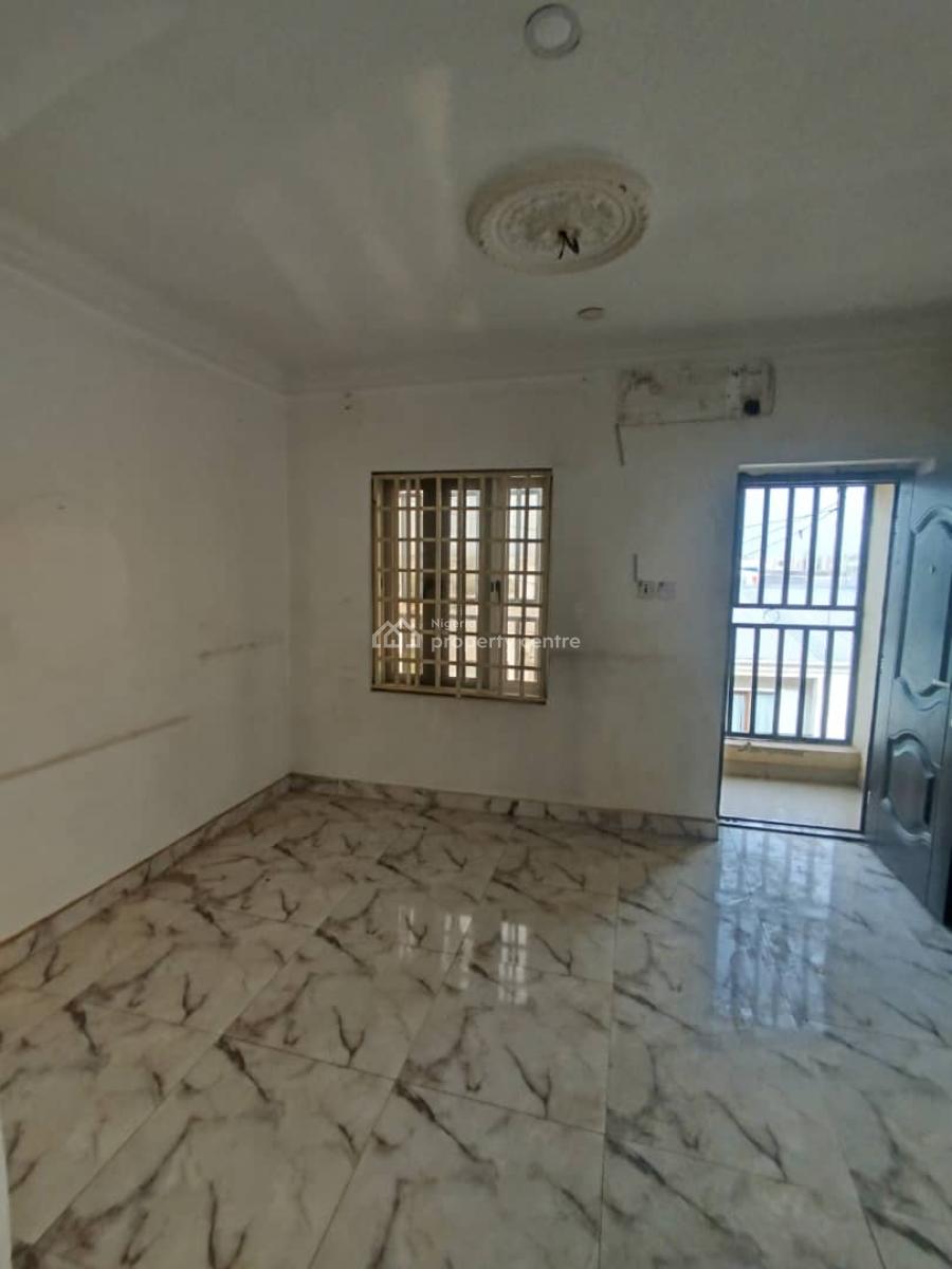 Standard 3bedroom Flat on The 3rd, 2nd and Ground Floor, Mabushi, Abuja, Flat / Apartment for Rent