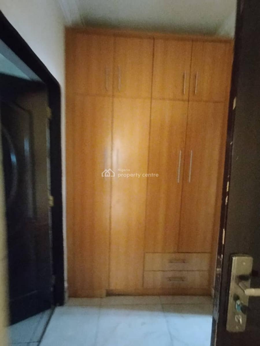 Standard 3bedroom Flat on The 3rd, 2nd and Ground Floor, Mabushi, Abuja, Flat / Apartment for Rent