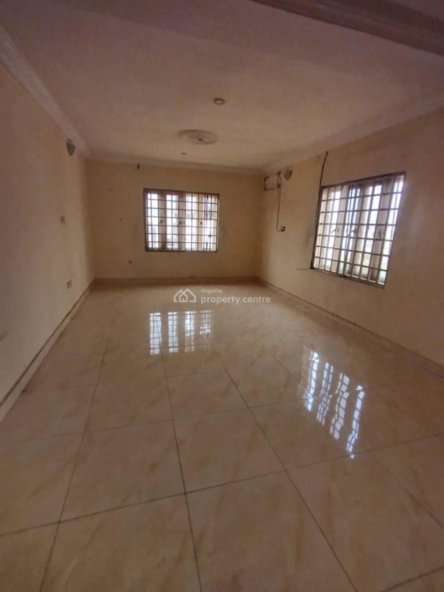 Standard 3bedroom Flat on The 3rd, 2nd and Ground Floor, Mabushi, Abuja, Flat / Apartment for Rent