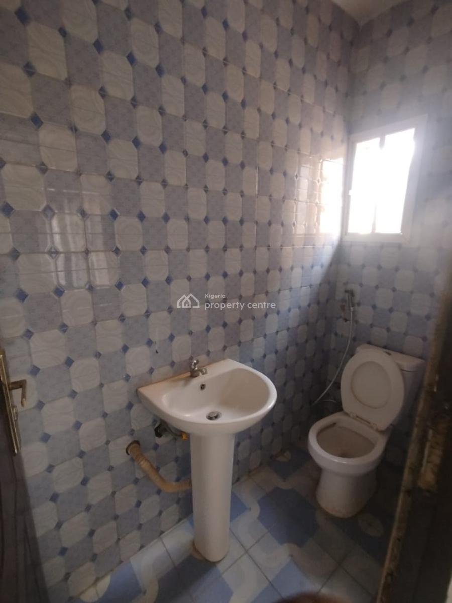 Massive 3bedroom Apartment on The First Floor, Jahi, Abuja, Flat / Apartment for Rent