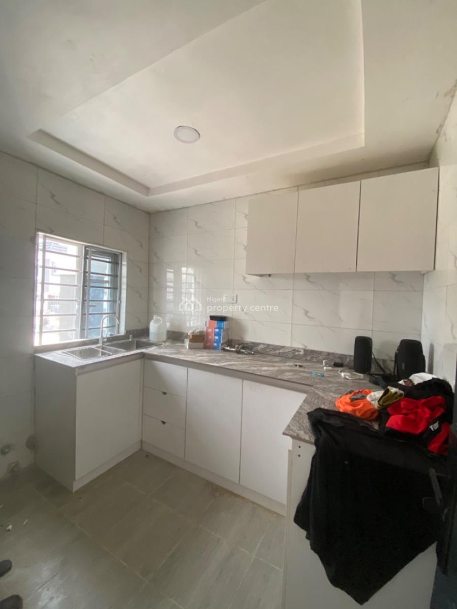 an Executive Two Bedroom Flat, Hope Ville Estate Before Shoprite Sangotedo Ajah Lekki, Lekki, Lagos, Flat / Apartment for Rent
