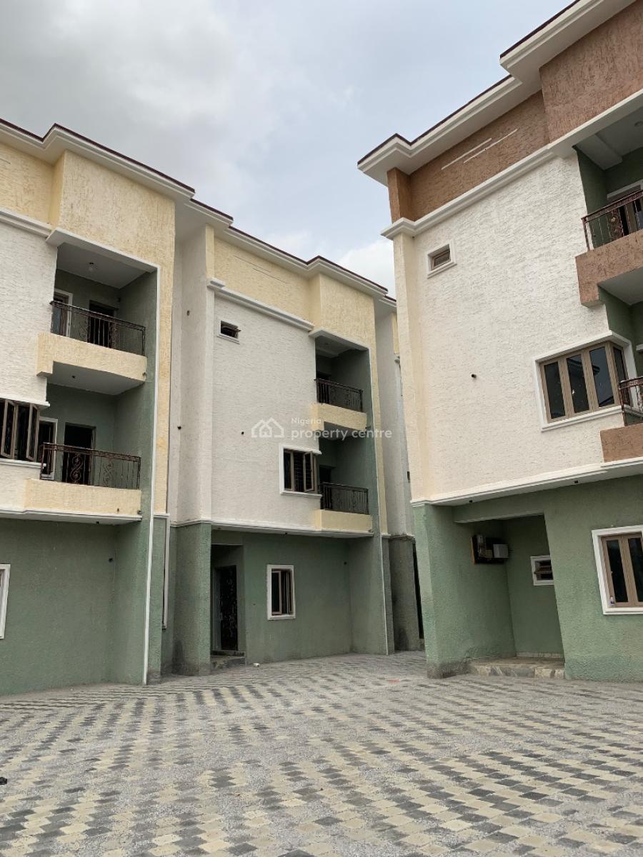 5 Bedrooms with Bq, First Avenue, Gwarinpa, Abuja, Terraced Duplex for Rent