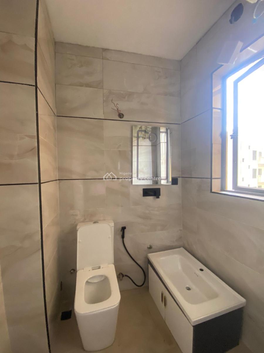 Luxurious 3 Bedroom Maisonette with Elevator, Pool in a Secured Estat, Lekki Phase 1, Lekki, Lagos, Flat / Apartment for Rent
