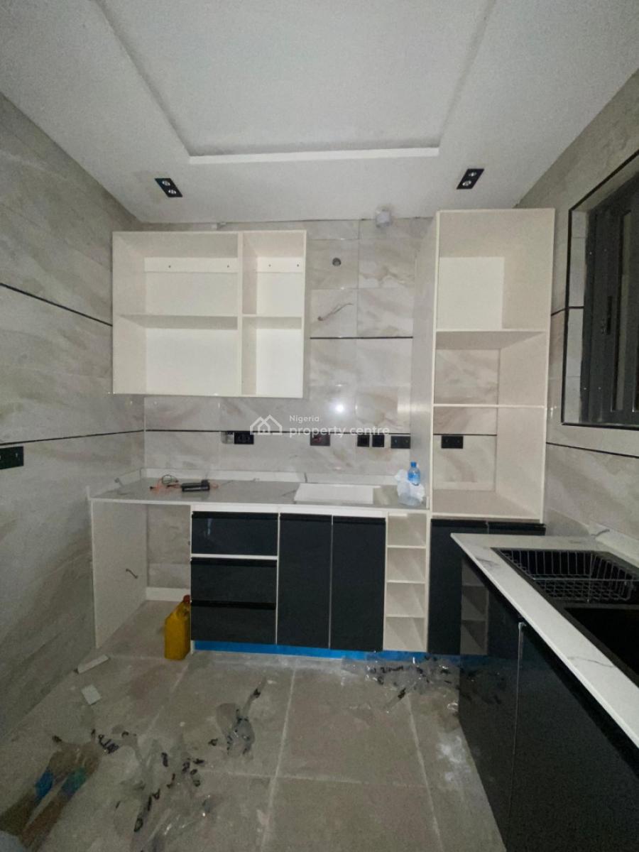 Luxurious 3 Bedroom Maisonette with Elevator, Pool in a Secured Estat, Lekki Phase 1, Lekki, Lagos, Flat / Apartment for Rent