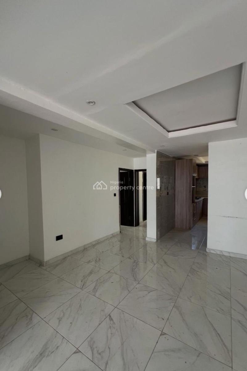 Luxurious 3 Bedroom Maisonette in a Secured Estate, Lekki Phase 1, Lekki, Lagos, Flat / Apartment for Rent