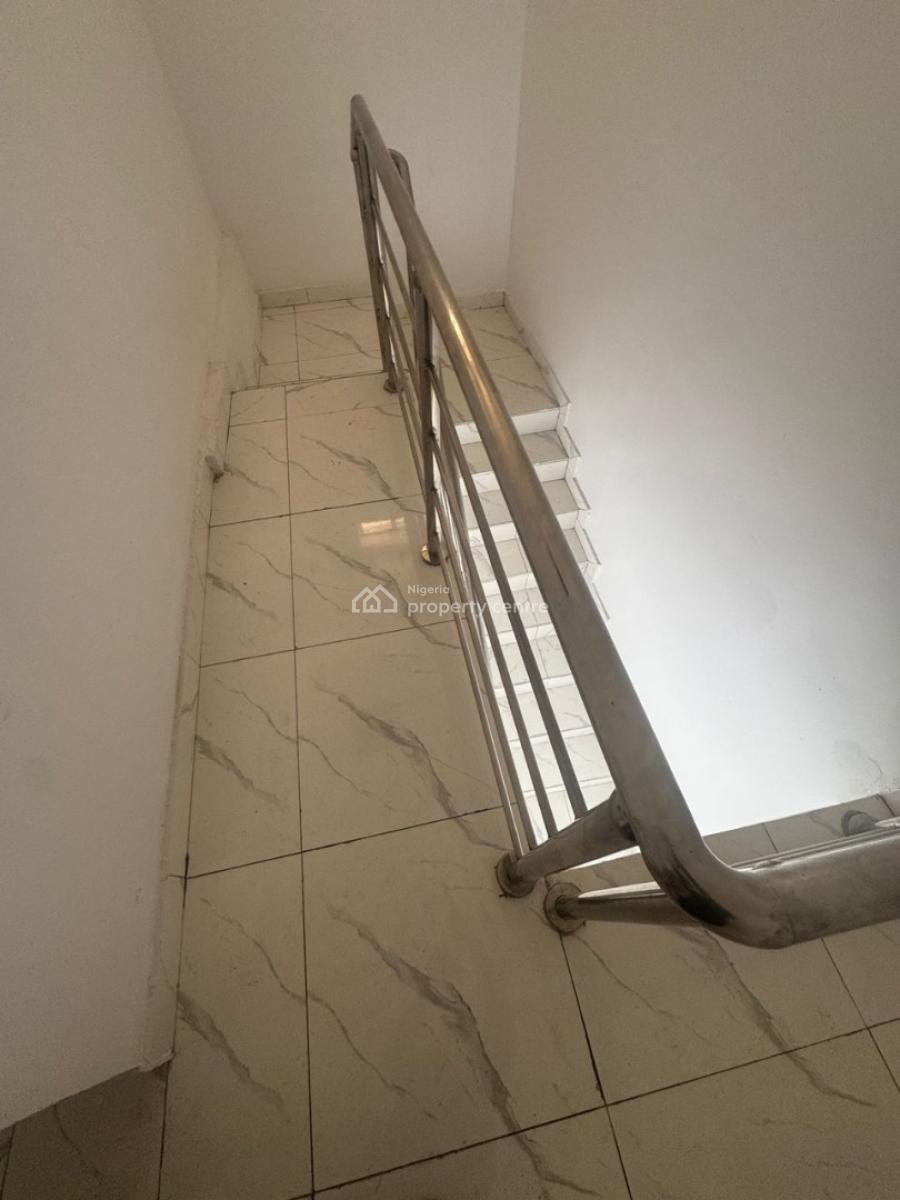 4bedroom Semi Detached Self Compound, at Ikota, Ikota, Lekki, Lagos, Semi-detached Duplex for Sale