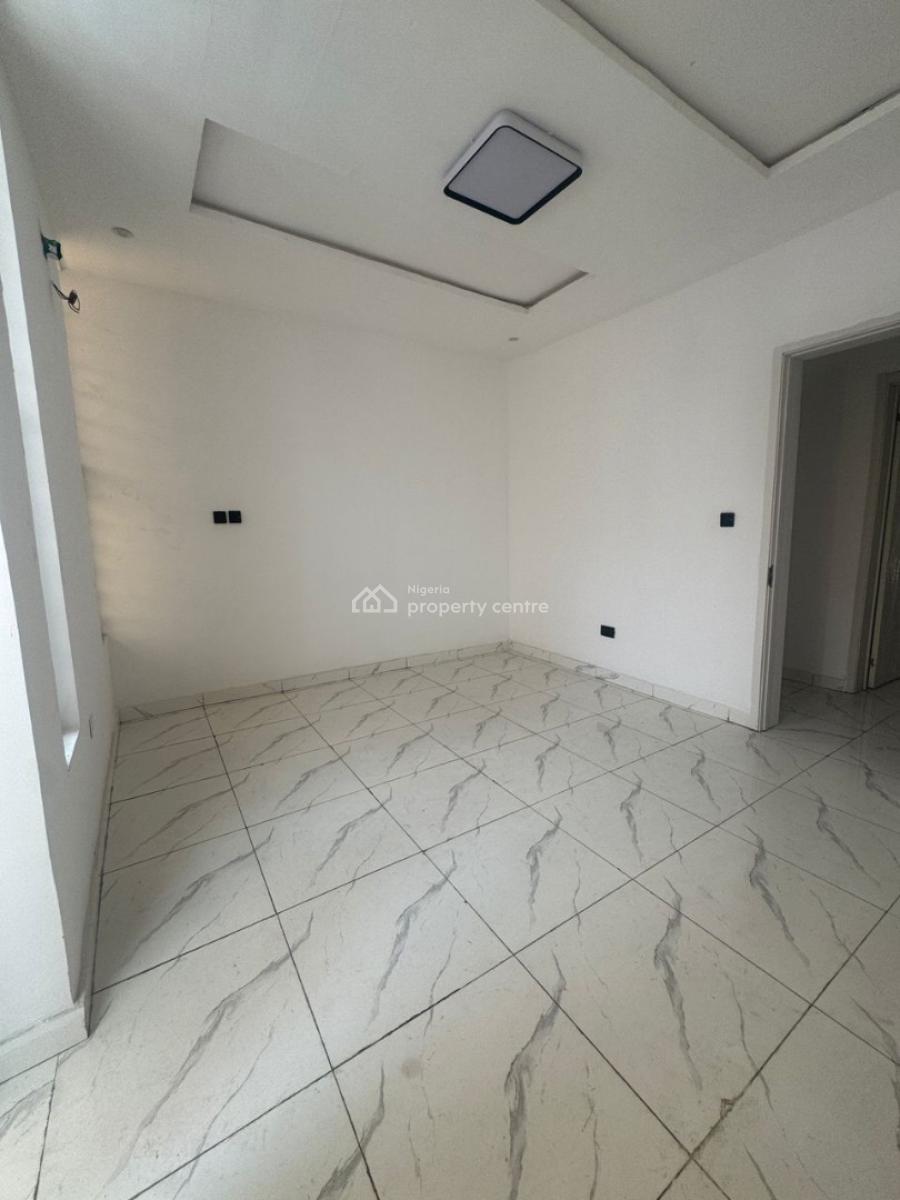 4bedroom Semi Detached Self Compound, at Ikota, Ikota, Lekki, Lagos, Semi-detached Duplex for Sale