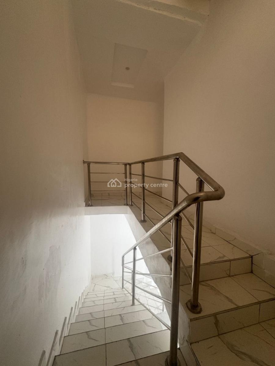 4bedroom Semi Detached Self Compound, at Ikota, Ikota, Lekki, Lagos, Semi-detached Duplex for Sale