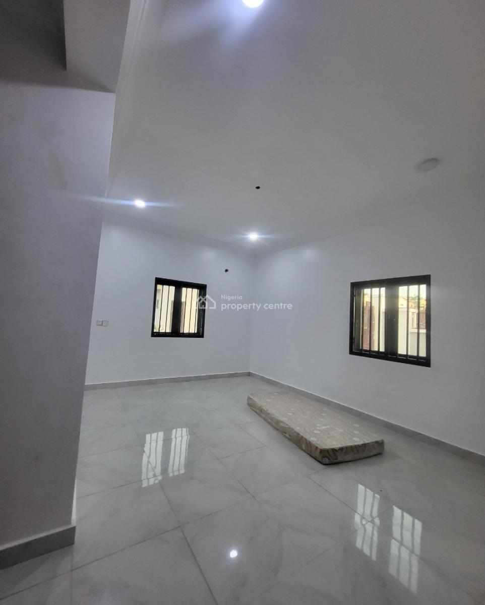 Luxurious Massive 2 Bedroom Flat, By Zagada Filling Station, Gaduwa, Abuja, Flat / Apartment for Rent