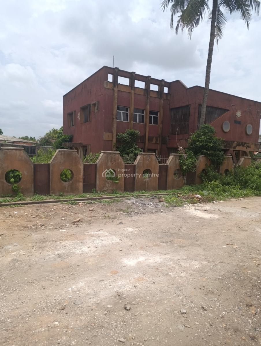 5 Bedroom Duplex, Needs Little Renovation on 634sqm of Land, Oladiti, New Bodija, Ibadan, Oyo, Detached Duplex for Sale