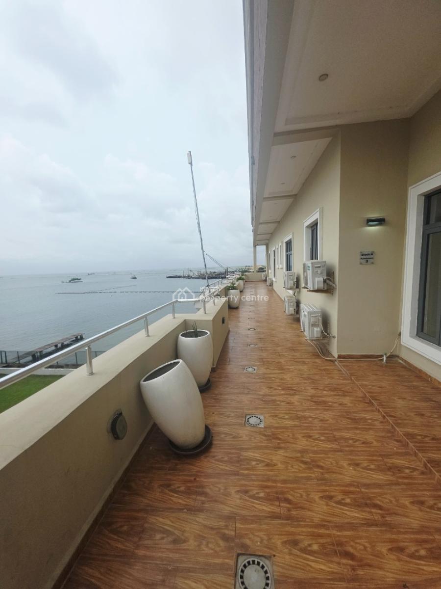 Waterfront 3bedrooms Flat with Bq, Admiralty Road, Lekki Phase 1, Lekki, Lagos, Flat / Apartment for Rent