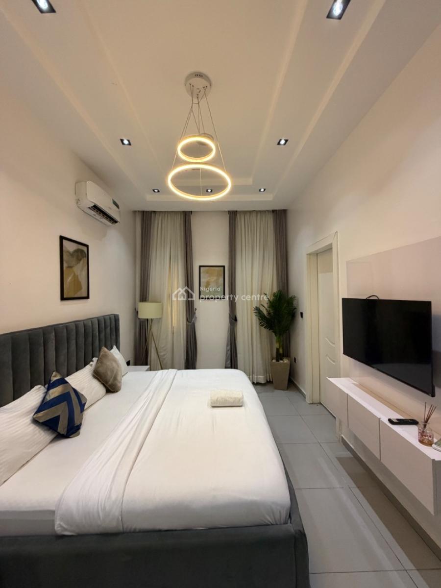 Waterfront Fully Furnished 2bedrooms Flat, Admiralty Road, Lekki Phase 1, Lekki, Lagos, Flat / Apartment for Rent