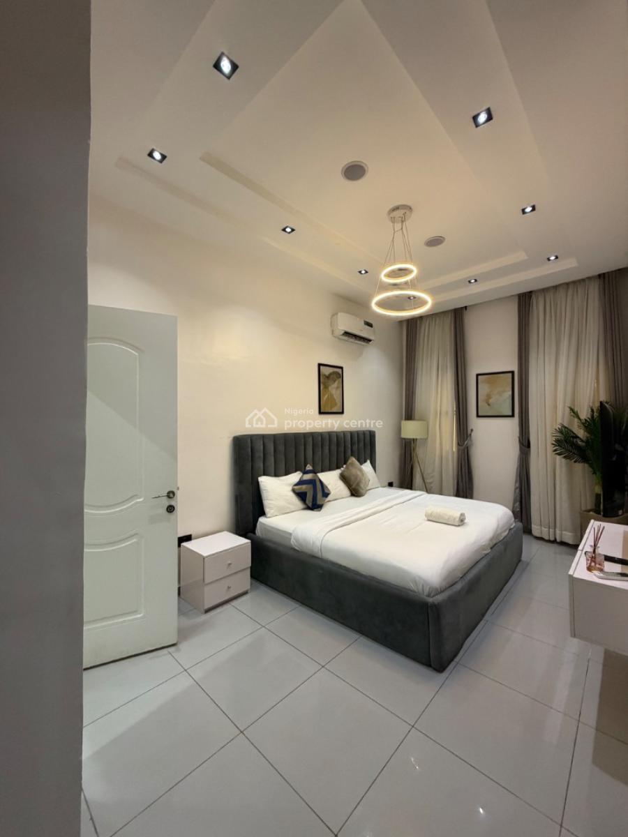 Waterfront Fully Furnished 2bedrooms Flat, Admiralty Road, Lekki Phase 1, Lekki, Lagos, Flat / Apartment for Rent