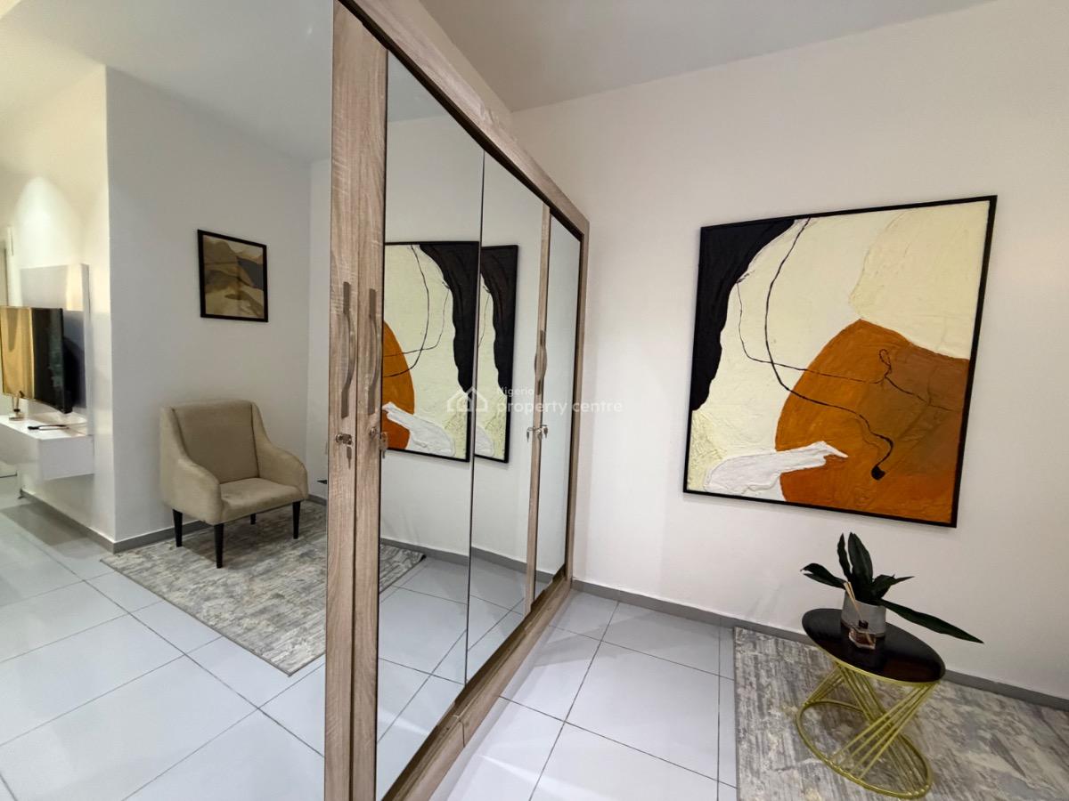 Waterfront Fully Furnished 2bedrooms Flat, Admiralty Road, Lekki Phase 1, Lekki, Lagos, Flat / Apartment for Rent