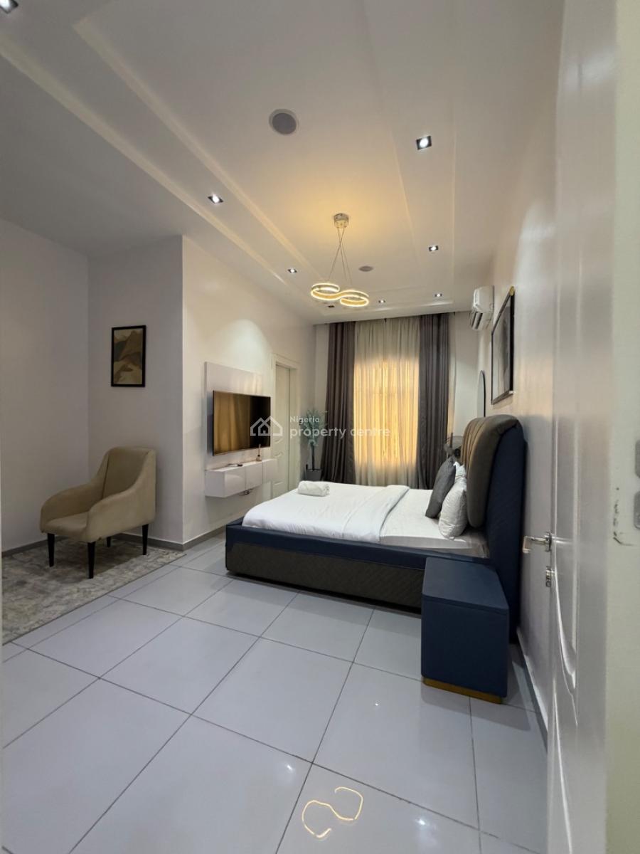 Waterfront Fully Furnished 2bedrooms Flat, Admiralty Road, Lekki Phase 1, Lekki, Lagos, Flat / Apartment for Rent