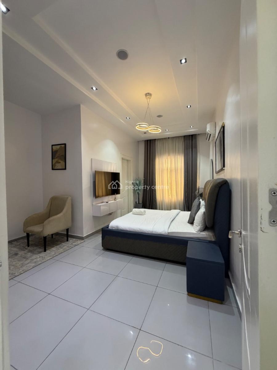 Waterfront Fully Furnished 2bedrooms Flat, Admiralty Road, Lekki Phase 1, Lekki, Lagos, Flat / Apartment for Rent