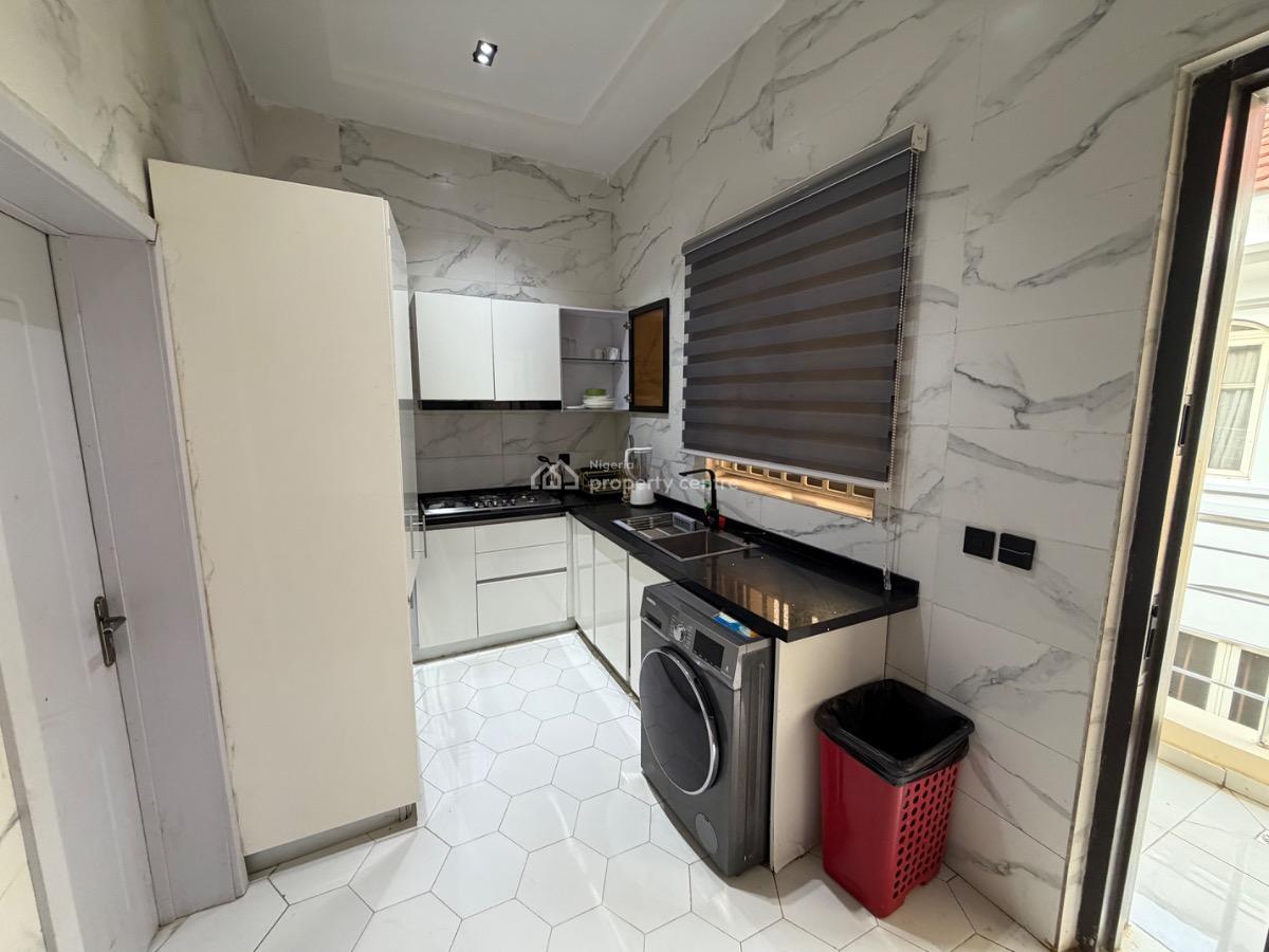 Waterfront Fully Furnished 2bedrooms Flat, Admiralty Road, Lekki Phase 1, Lekki, Lagos, Flat / Apartment for Rent