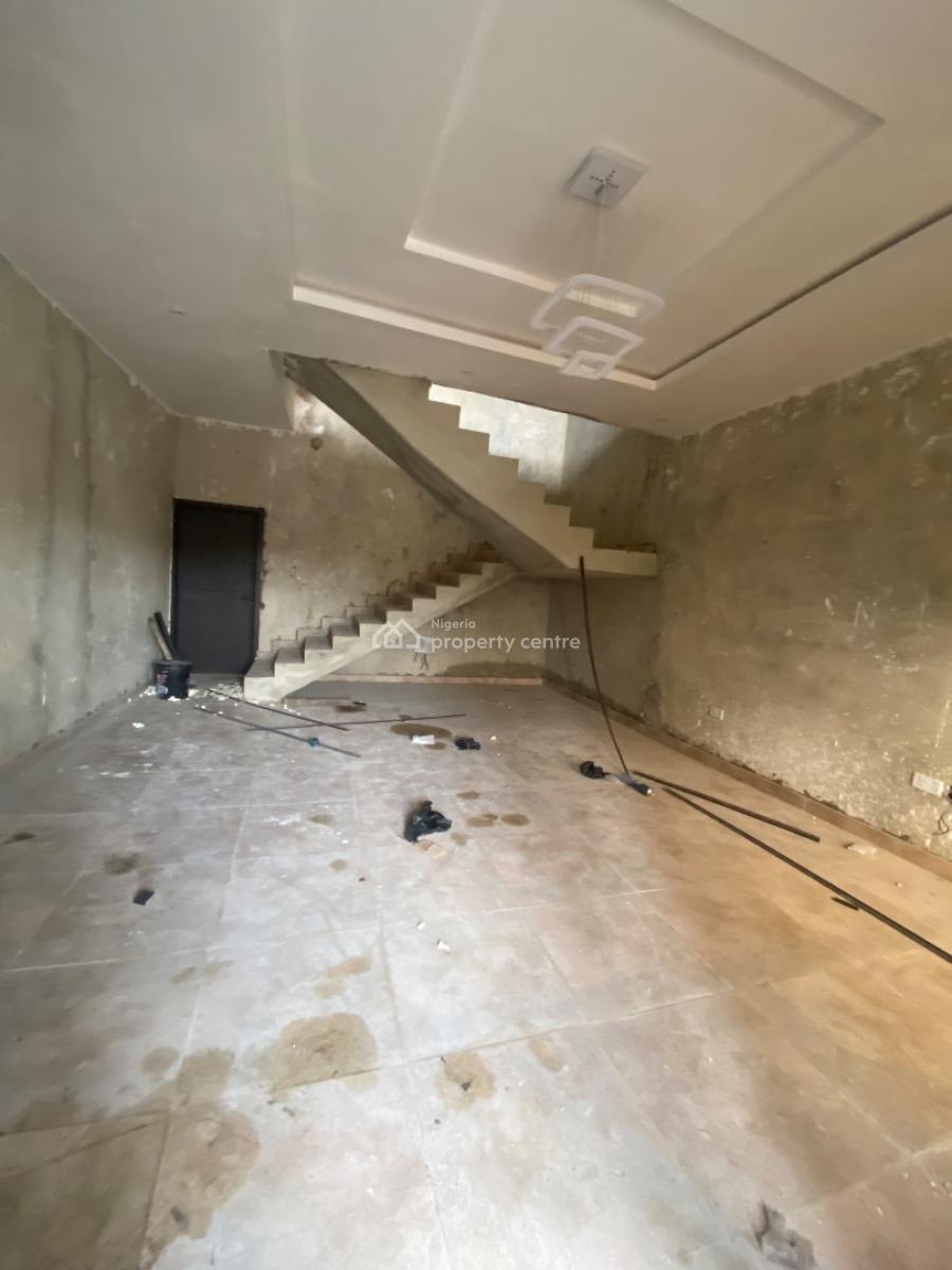 Luxury and Spacious 3bedroom Wit Bq and Light in a Gud Est, Lekki Scheme 2, Ajah, Lagos, Terraced Duplex for Sale