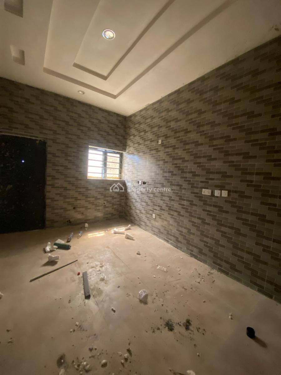 Luxury and Spacious 3bedroom Wit Bq and Light in a Gud Est, Lekki Scheme 2, Ajah, Lagos, Terraced Duplex for Sale