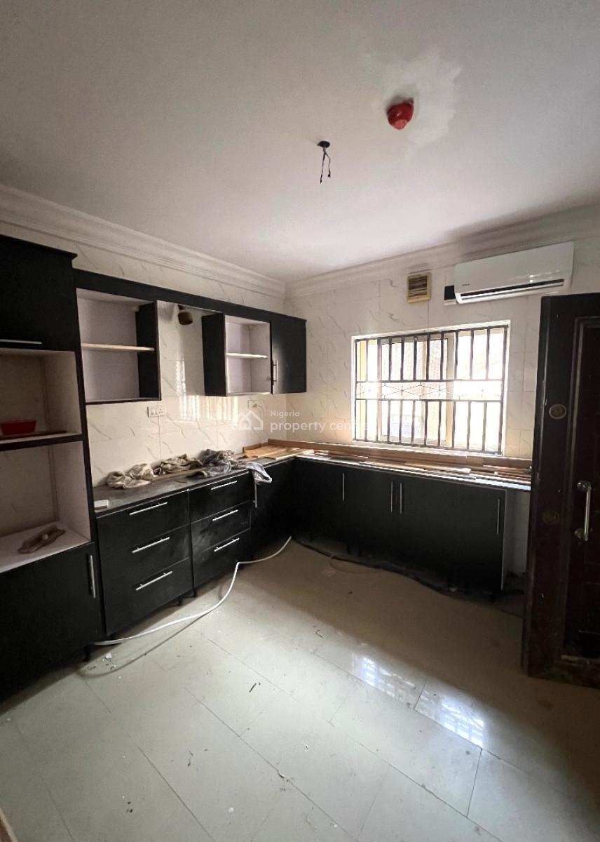 Premium 4bedroom Terrace Duplex with Bq and Swimming Pool., Lekki Phase 1, Lekki, Lagos, Terraced Duplex for Rent