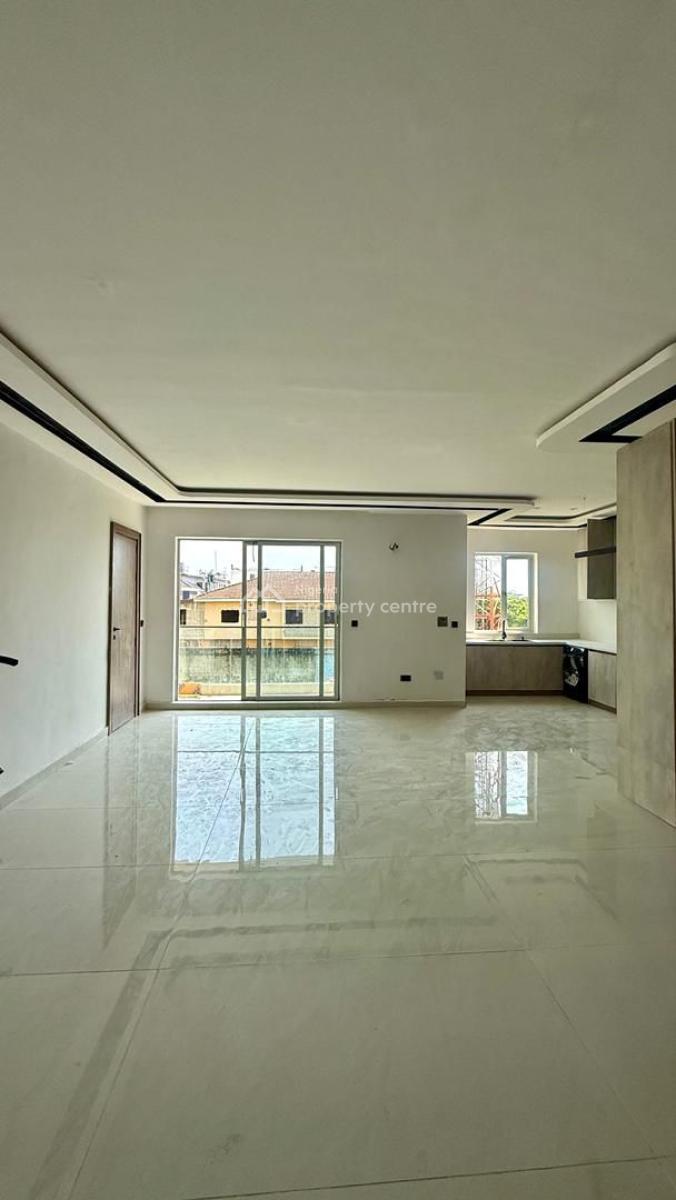 Well Built Luxury Smart 2 Bedroom Apartment with Pool and Gym, Lekki Phase 1, Lekki, Lagos, Flat / Apartment for Sale