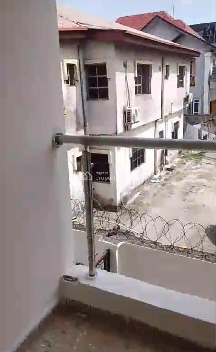 Upstairs  Mini Flat  Apartment at Graceland Estate { Video}, Graceland Estate, Sangotedo, Ajah, Lagos, Mini Flat (room and Parlour) for Rent