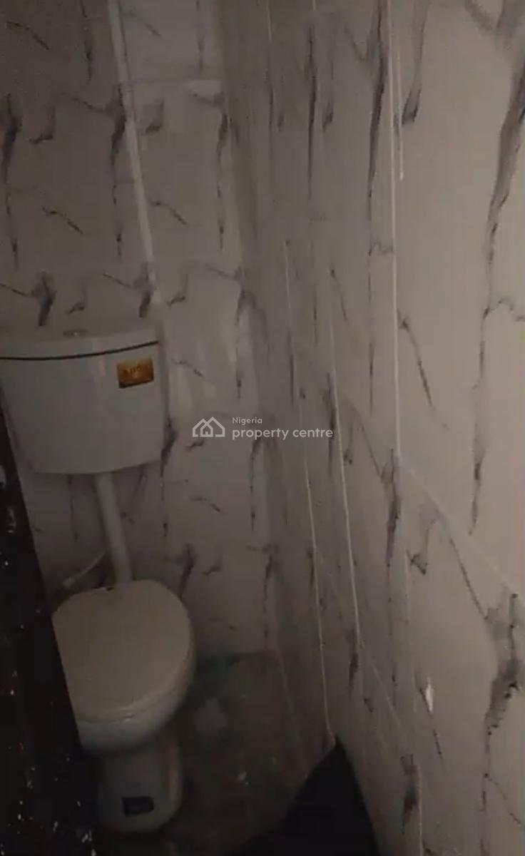 Upstairs  Mini Flat  Apartment at Graceland Estate { Video}, Graceland Estate, Sangotedo, Ajah, Lagos, Mini Flat (room and Parlour) for Rent