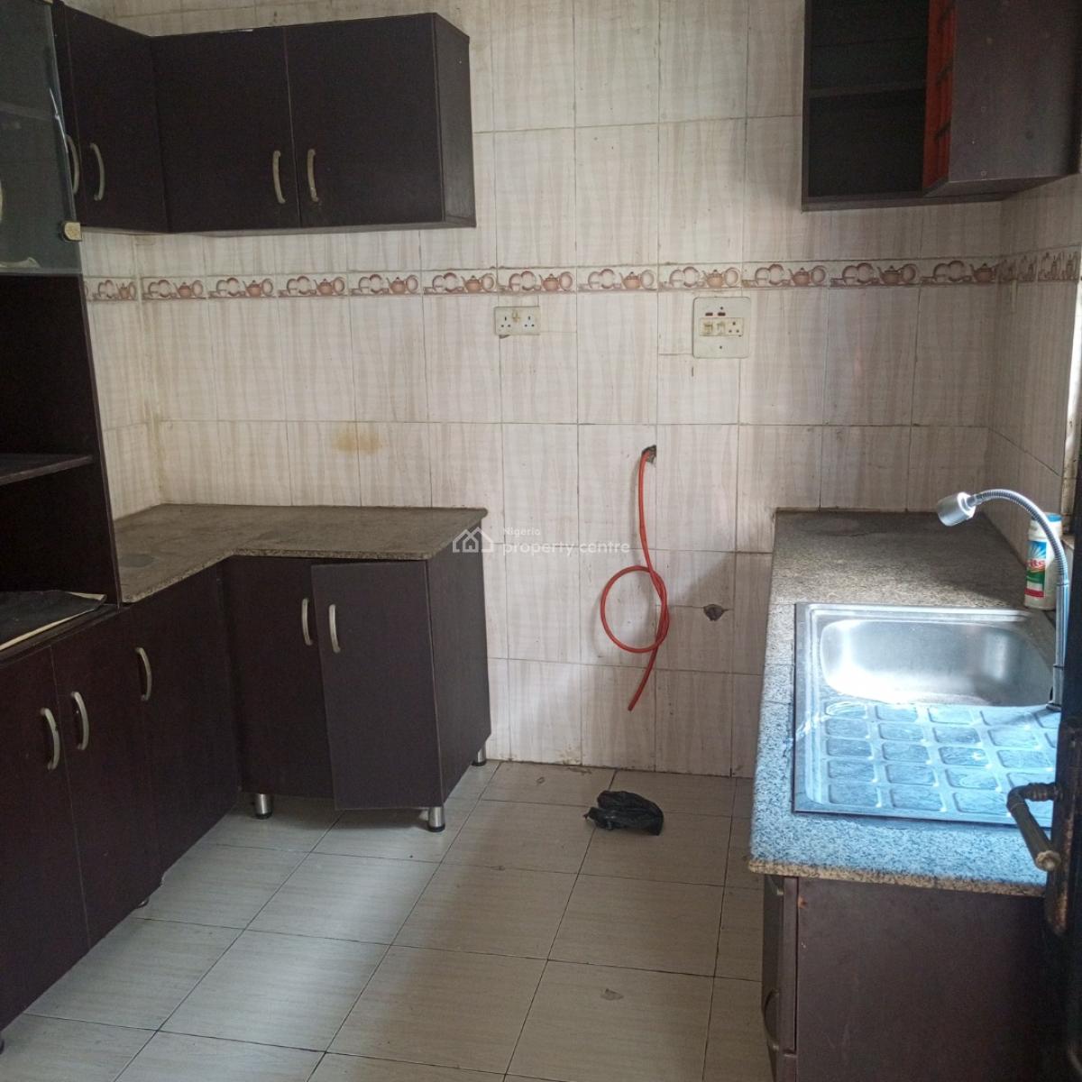 a Sharp and Serene 3bedroom Apartment with a Penthouse, Badore Ajah-lekki, Badore, Ajah, Lagos, Flat / Apartment for Rent