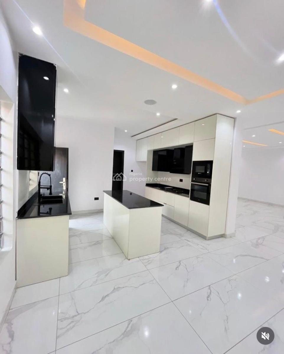 3 Bedrooms, Lekki Phase 1, Lekki, Lagos, Flat / Apartment for Rent