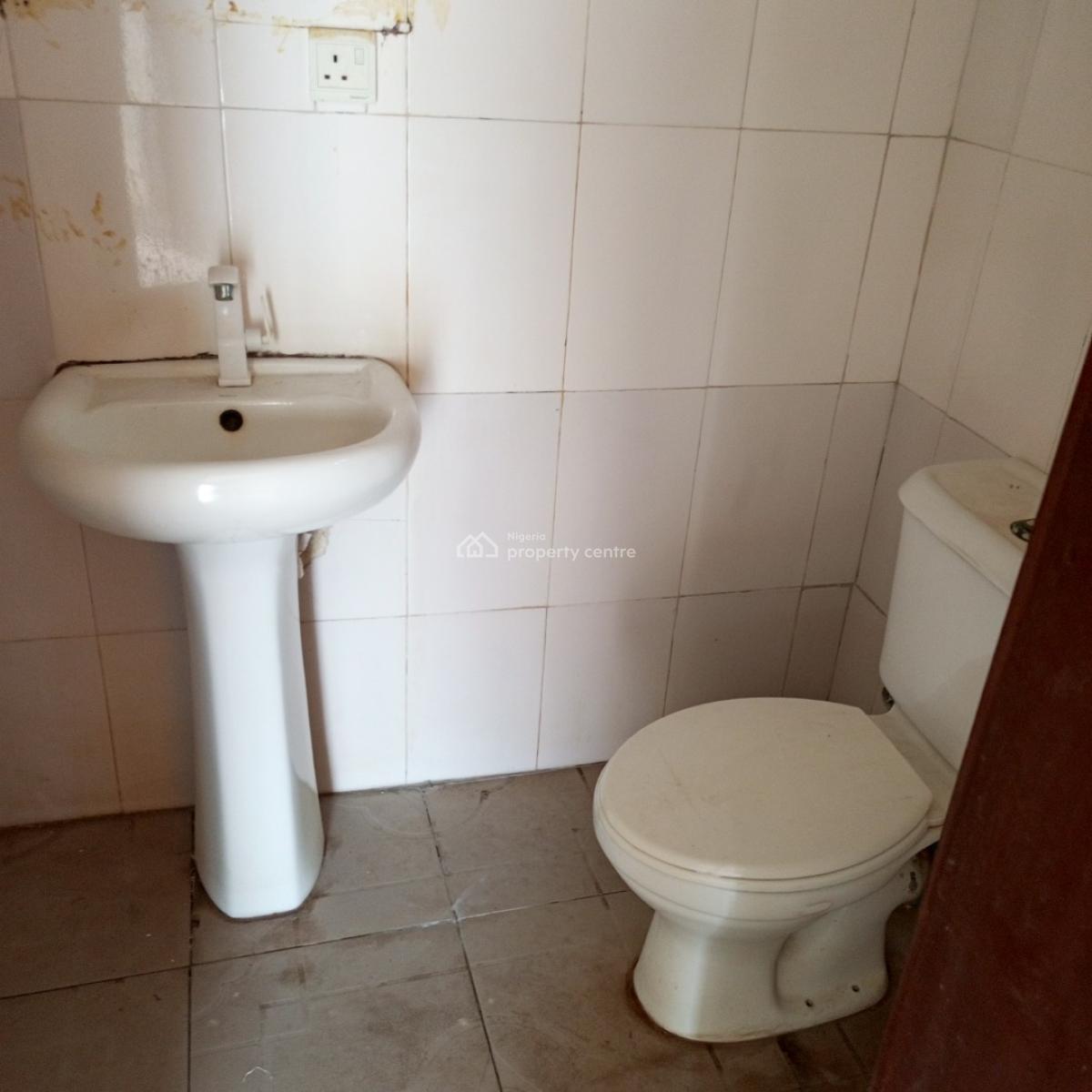 Sharp and Serene 2bedroom Apartment (upstairs), Badore Ajah-lekki, Badore, Ajah, Lagos, Flat / Apartment for Rent