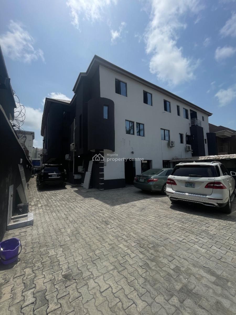3 Bedroom Flat, Lekki Phase 1, Lekki, Lagos, Office Space for Rent