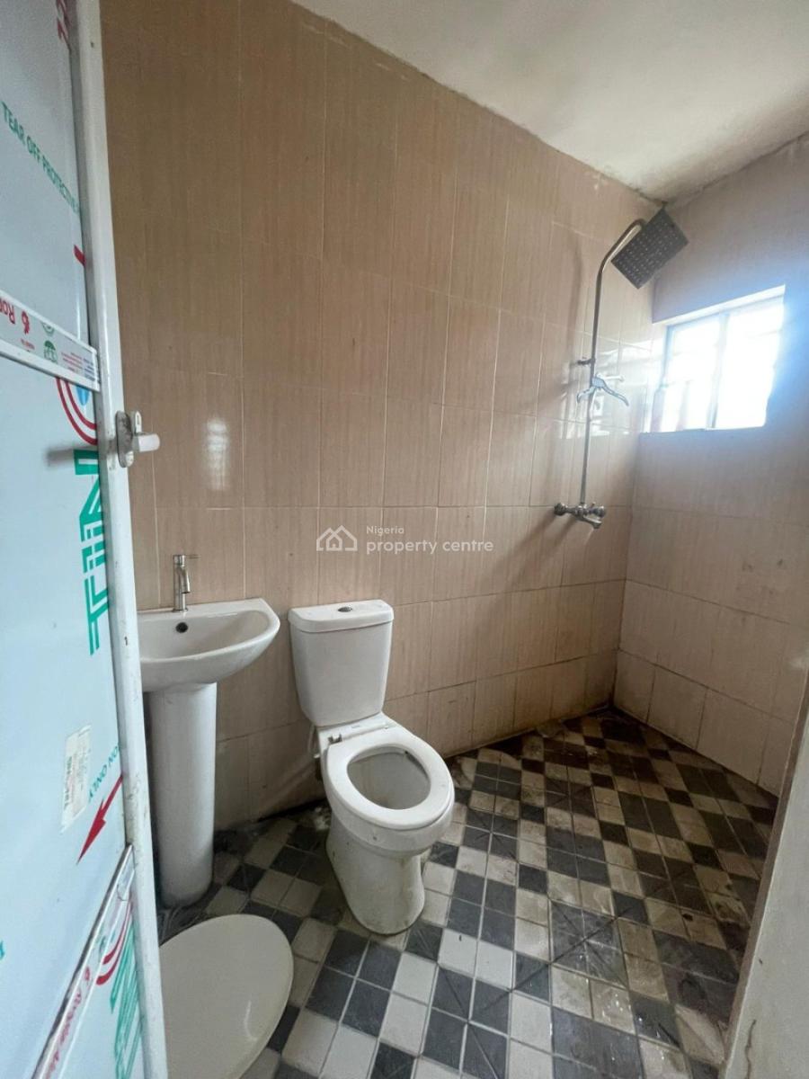Beautiful 2 Bedroom, Yaba, Lagos, Flat / Apartment for Rent
