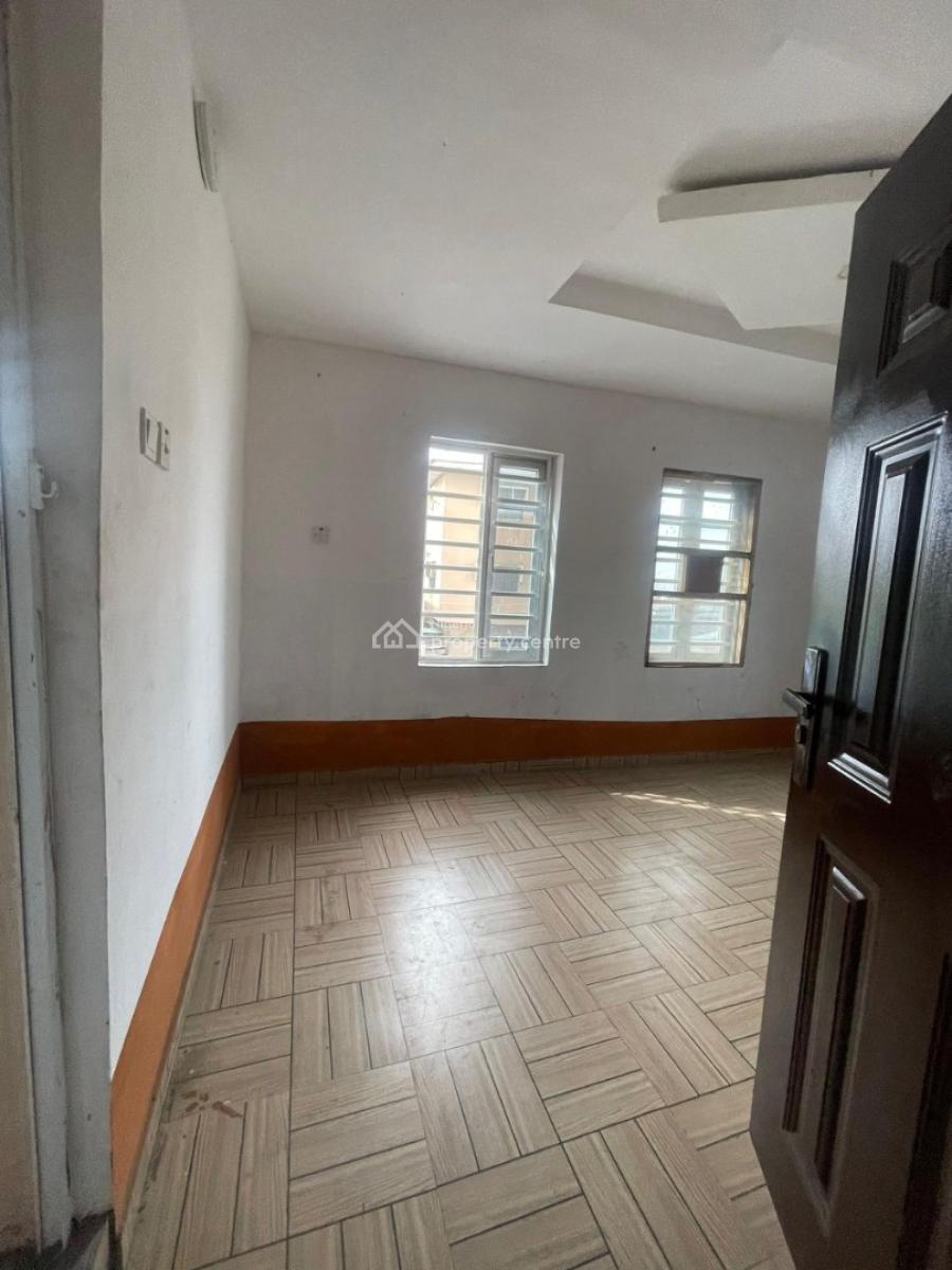 Beautiful 2 Bedroom, Yaba, Lagos, Flat / Apartment for Rent