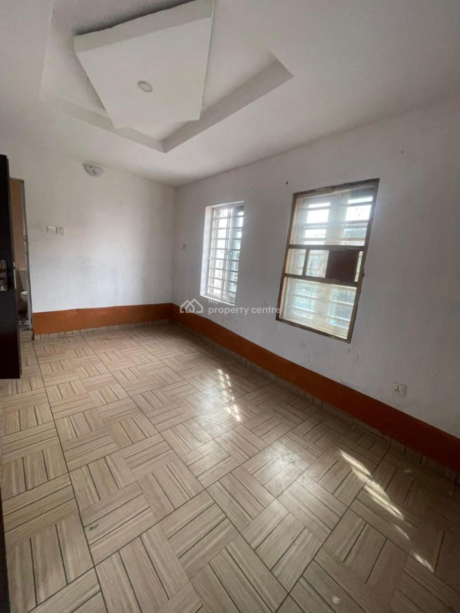 Beautiful 2 Bedroom, Yaba, Lagos, Flat / Apartment for Rent