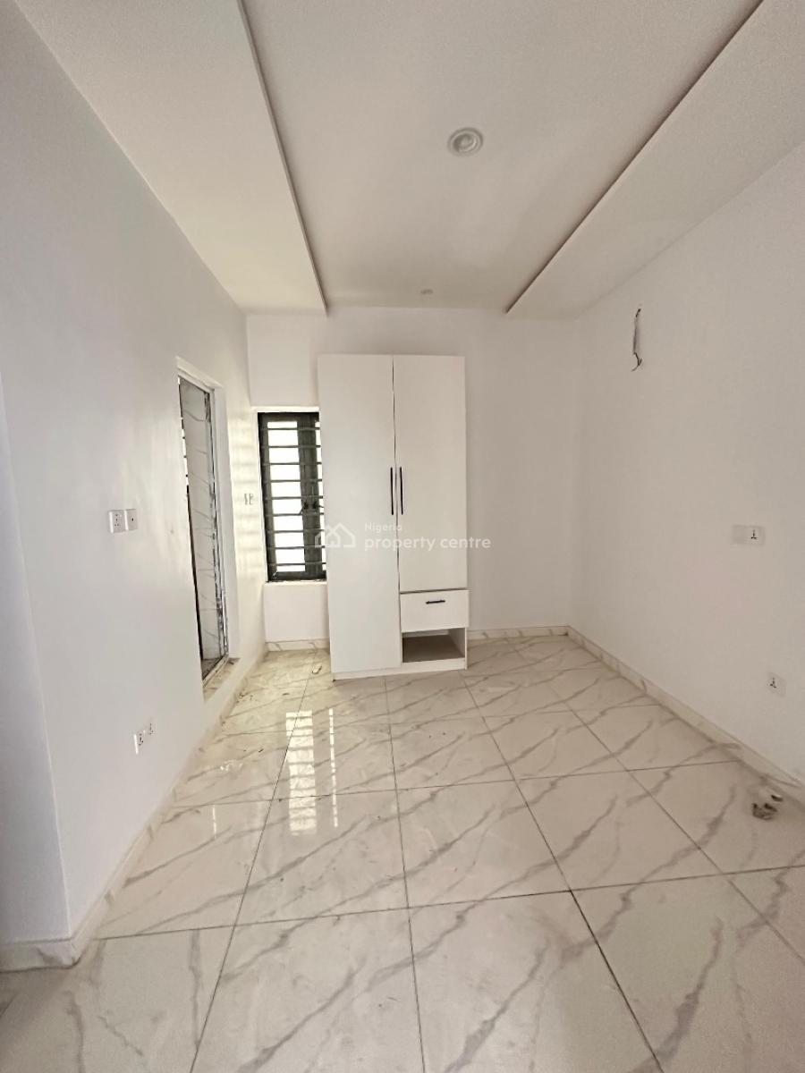 Affordable Luxury Spacious 3 Bedroom Apartment Perfect for Short Stays, Mobil Road, Ilaje, Ajah, Lagos, Flat / Apartment for Sale