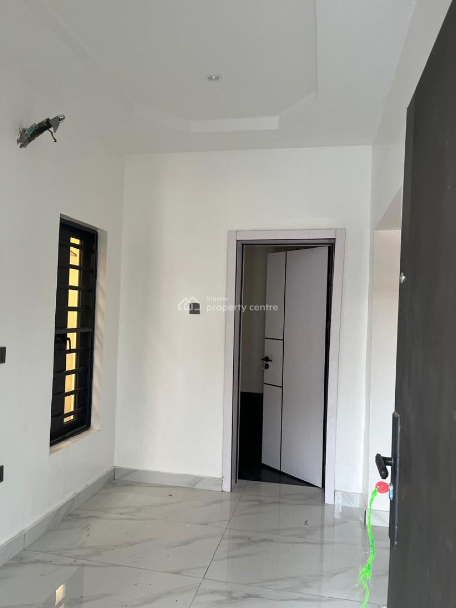 4 Bedroom Semi Detached Duplex with Bq, Gra Phase 1, Magodo, Lagos, Semi-detached Duplex for Sale
