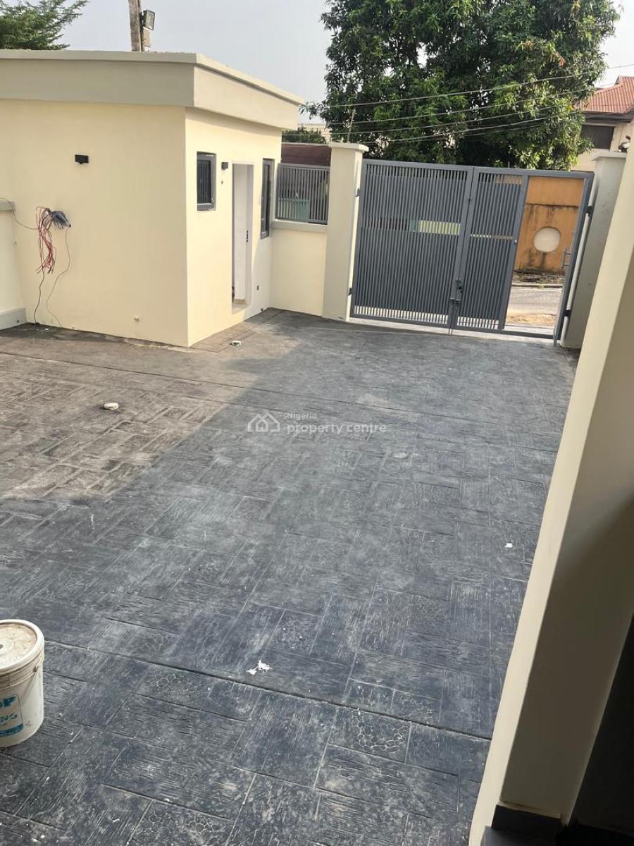 4 Bedroom Semi Detached Duplex with Bq, Gra Phase 1, Magodo, Lagos, Semi-detached Duplex for Sale