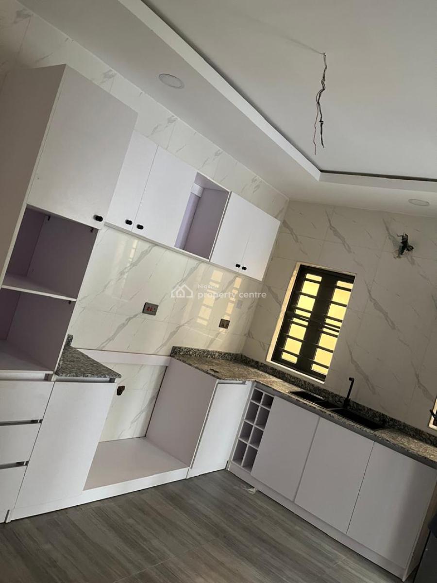 4 Bedroom Semi Detached Duplex with Bq, Gra Phase 1, Magodo, Lagos, Semi-detached Duplex for Sale