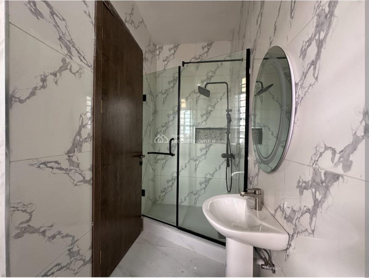 Brand New 3 Bedrooms Apartments with Bq., Lekki Phase 1, Lekki, Lagos, Flat / Apartment for Sale