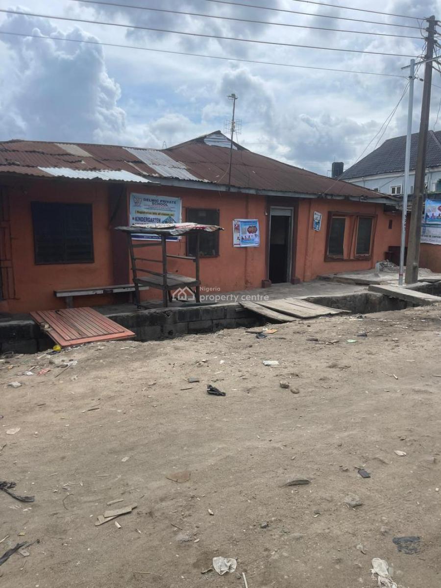 Buy and Develop Bungalow Suitable for Residential Development, Itire Mushin Road, Itire, Lagos, Block of Flats for Sale