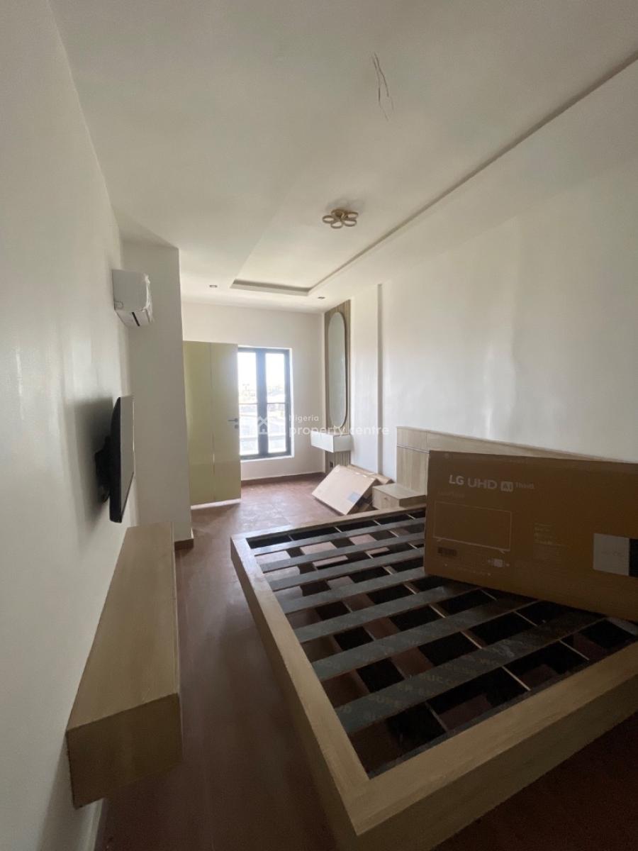 Beautifully Finished Luxury 2 Bedroom Apartment in a Communal Living, Ikate, Ikate, Lekki, Lagos, Block of Flats for Sale