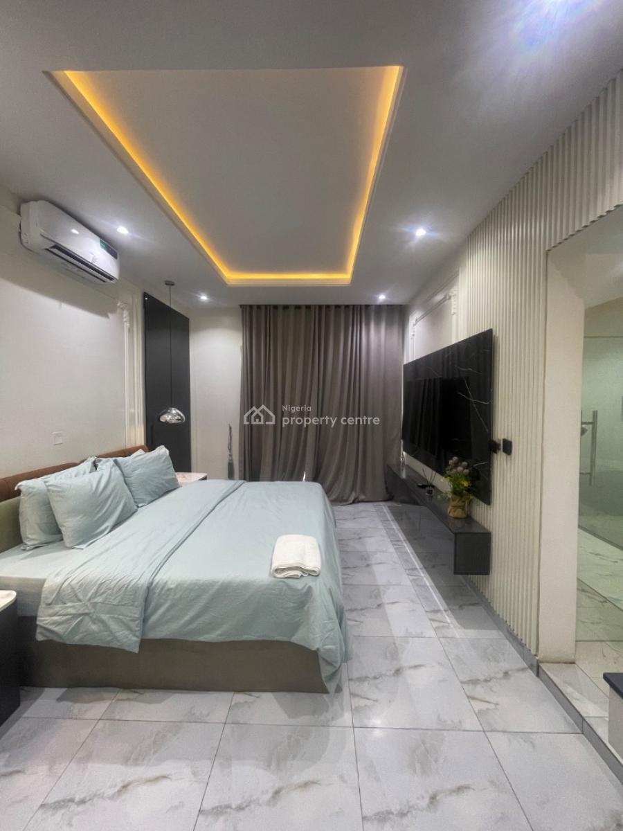 Fully Furnished Luxury 2 Bedroom Apartment with Communal Swimming Pool, Off Freedom Way, Lekki Phase 1, Lekki, Lagos, Block of Flats for Sale